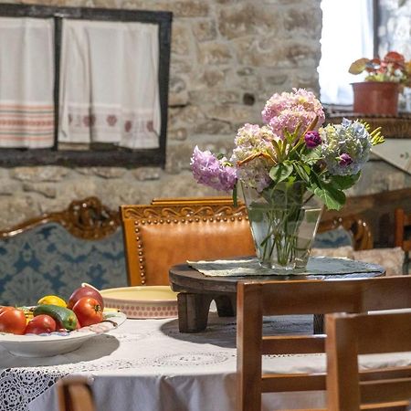 Bujtina Kodiket Guesthouse Берат Екстер'єр фото