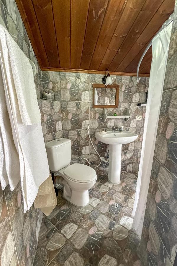 Bujtina Kodiket Guesthouse Берат Екстер'єр фото