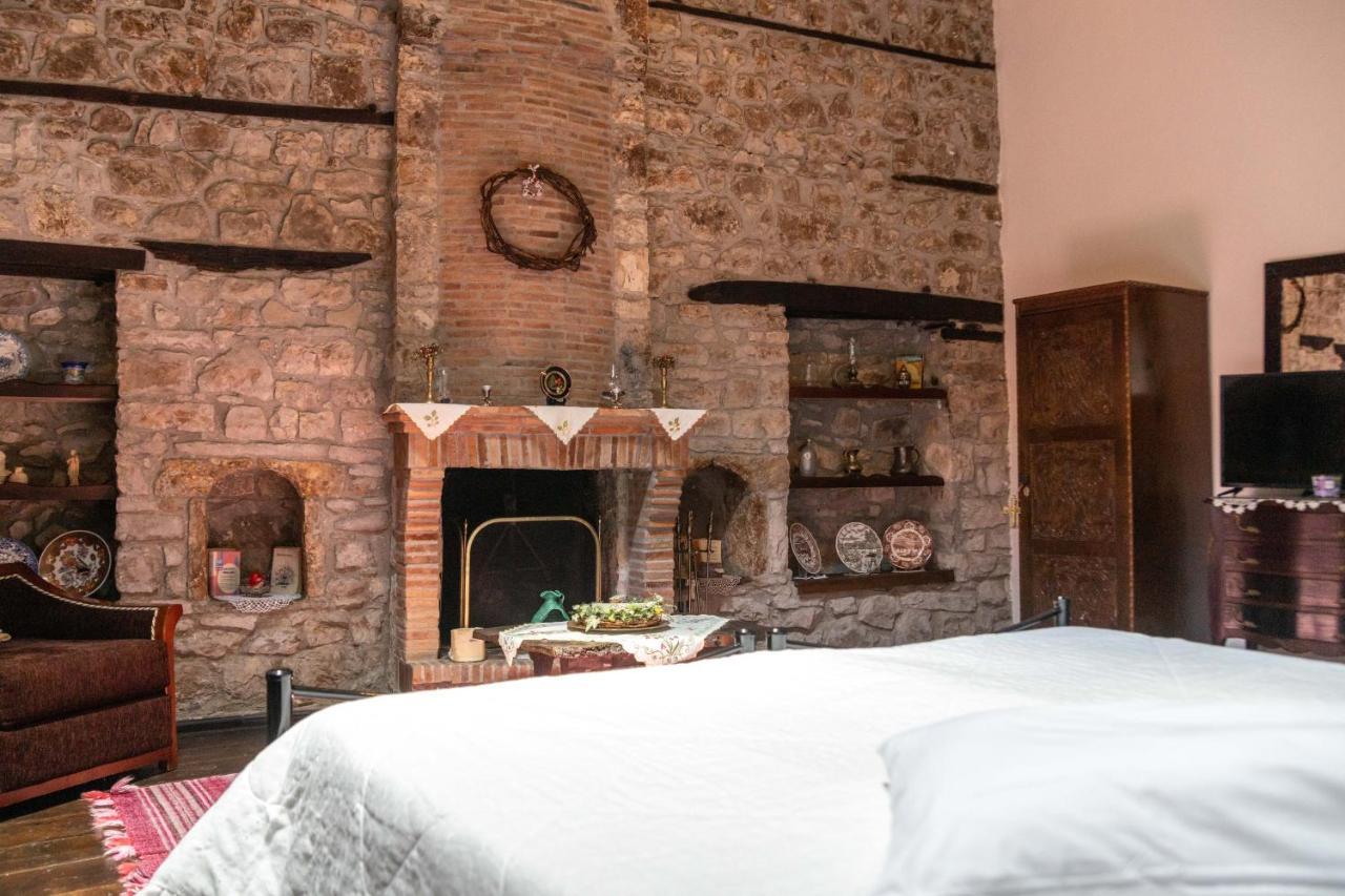 Bujtina Kodiket Guesthouse Берат Екстер'єр фото