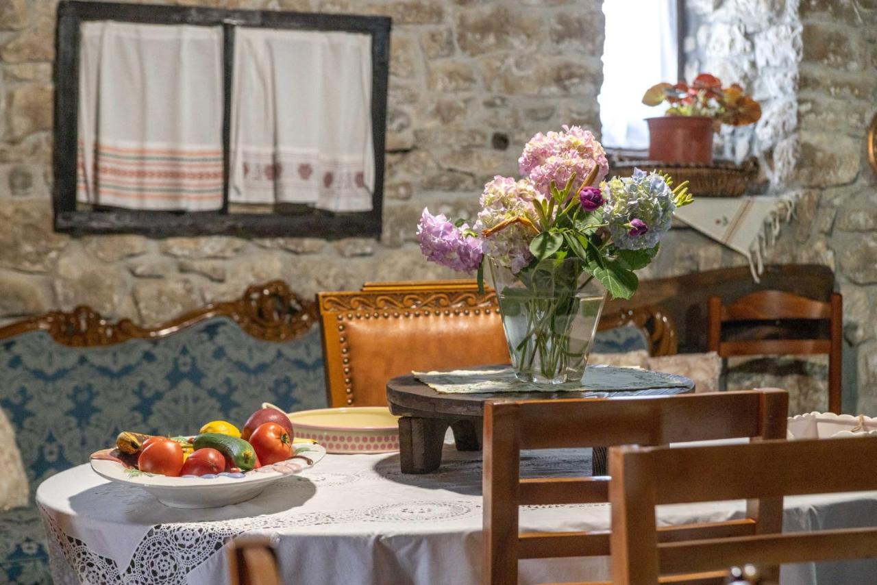Bujtina Kodiket Guesthouse Берат Екстер'єр фото